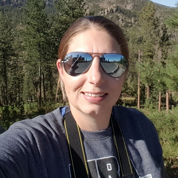 Meet your Posher, Kelly - Picture 2 of 4